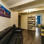 Apartman Heart Station *