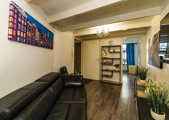 Apartment Heart Station *